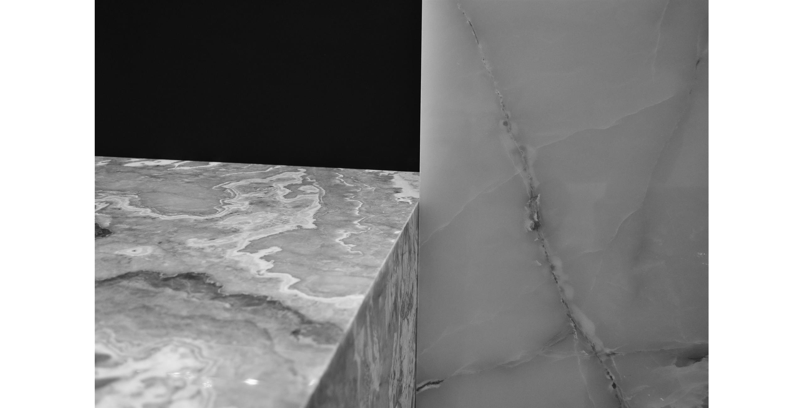 ONYX PODIUM